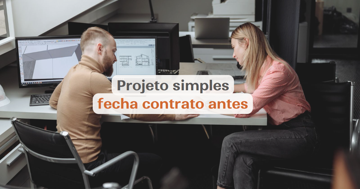 Arquiteta e cliente conversando sobre um projeto, ilustrando posicionamento para arquiteto